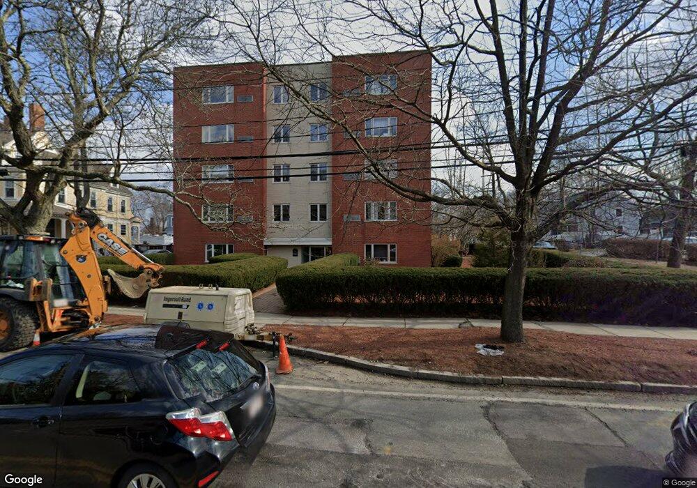 114 Pleasant St unit 201, Arlington, MA 02476 - photo 1