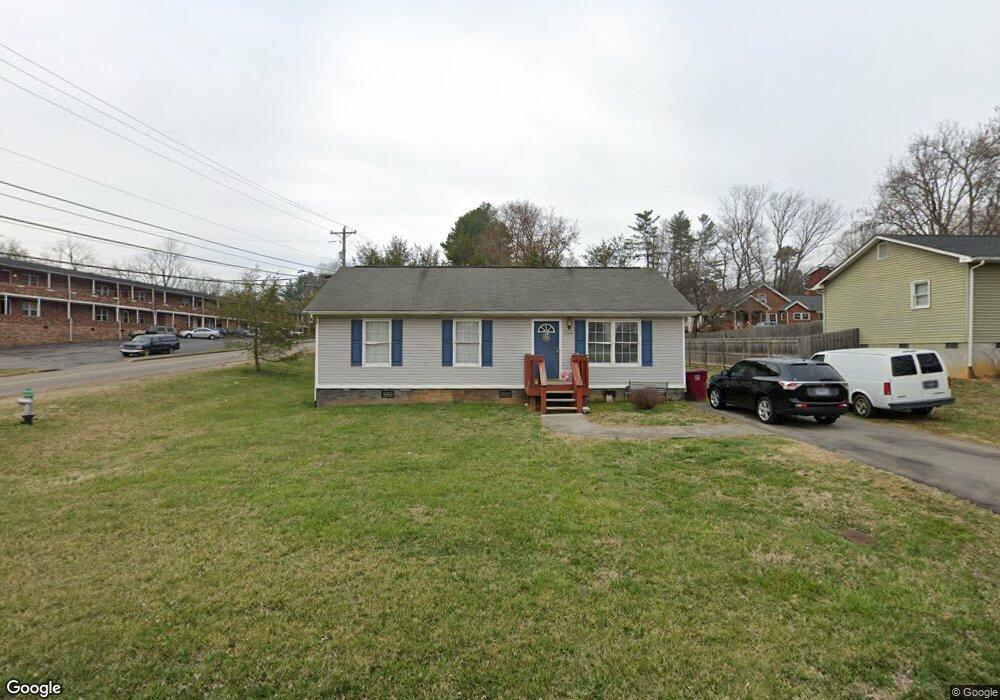 1520 Bell Ridge Rd, Johnson City, TN 37601 - photo 1