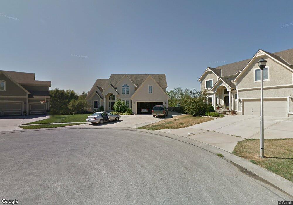 22829 W 44th Terrace, Shawnee, KS 66226 - photo 1