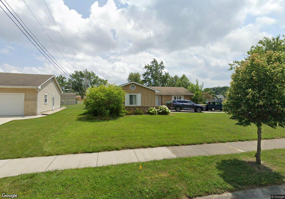 2921 Shalimar Cir, Fort Wayne, IN 46808 - photo 1