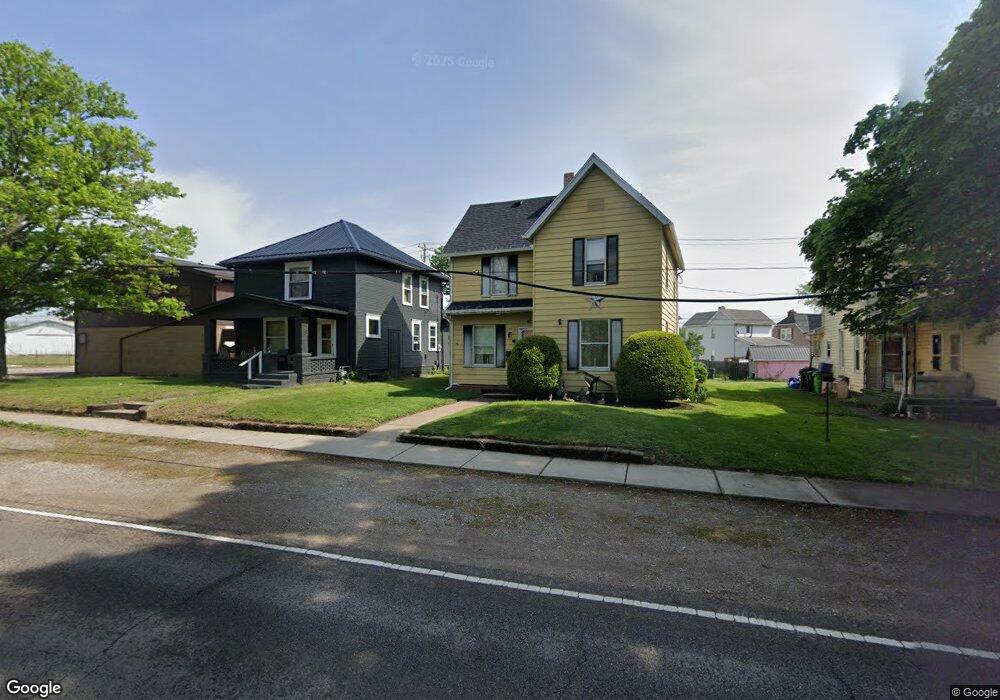 724 Otsego Ave, Coshocton, OH 43812 - photo 1