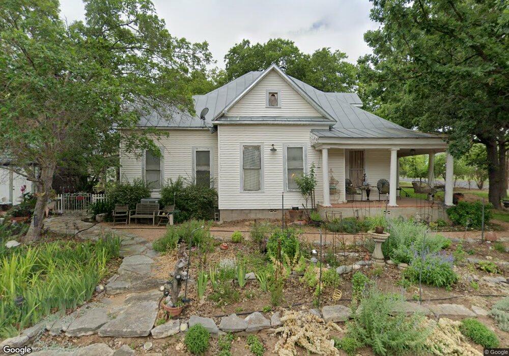 311 W Live Oak St, Fredericksburg, TX 78624 - photo 1