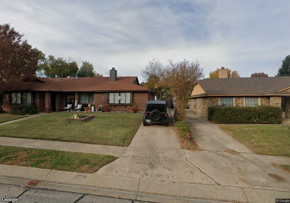 2341 Oakmont Dr, Bedford, TX 76022 - photo 1