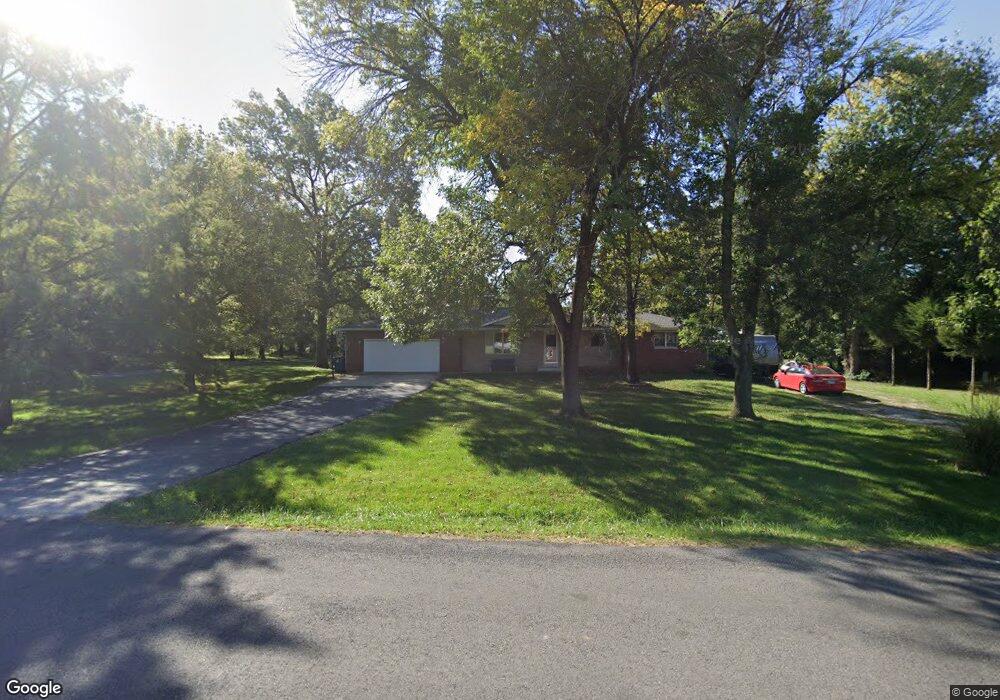 201 Bauer Ln, Maryville, IL 62062 - photo 1