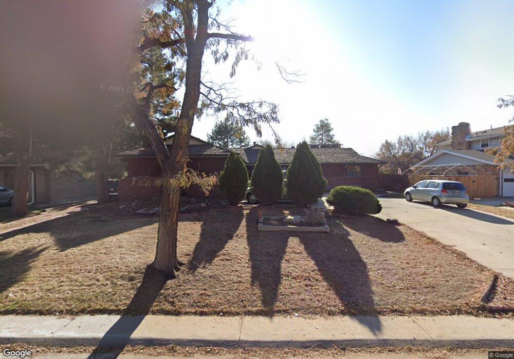 452 Oswego Ct, Aurora, CO 80010 - photo 1