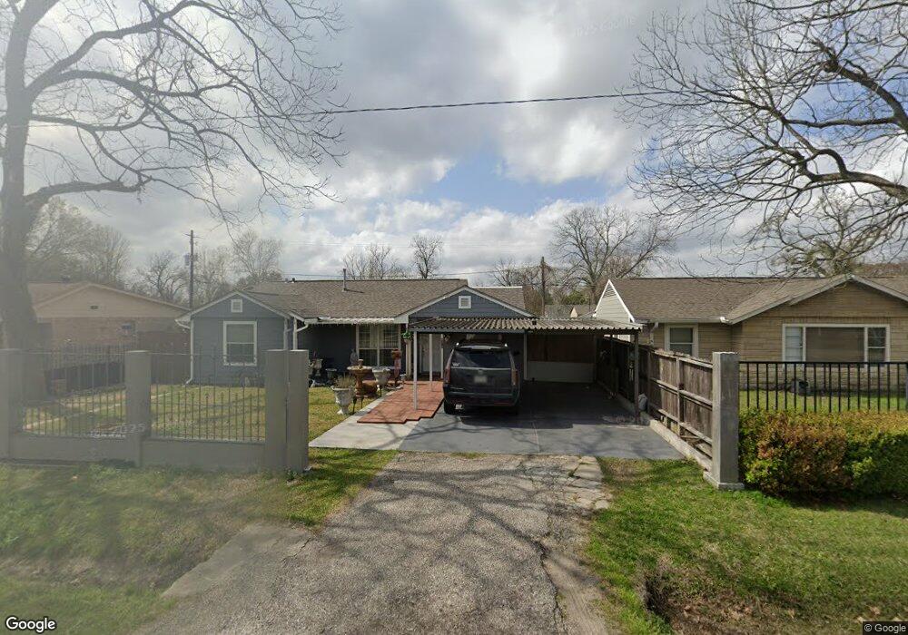 9229 Highlawn St, Houston, TX 77022 - photo 1