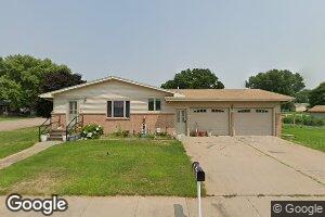 617 W 5th St, Grant, NE 69140