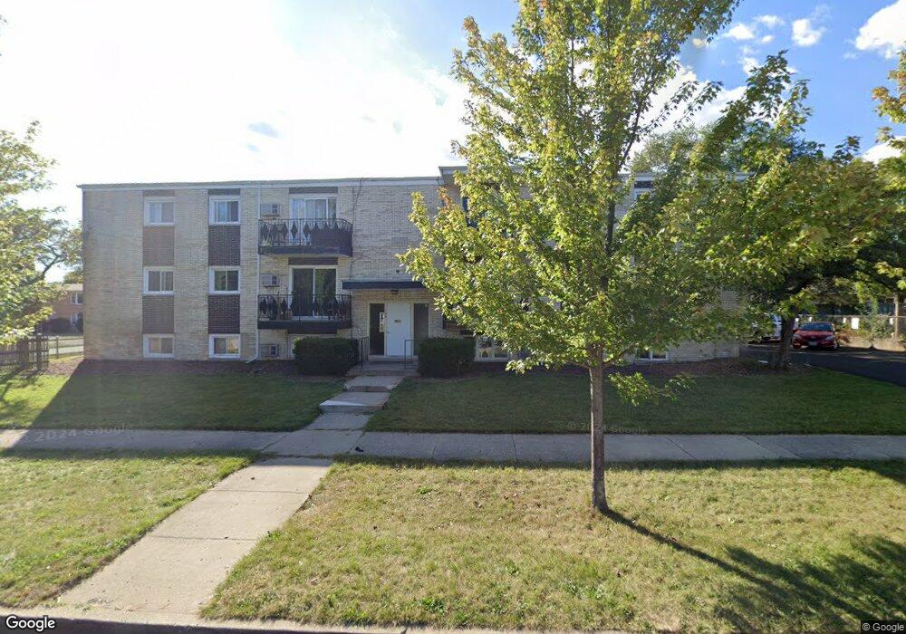 108 N Mcaree Rd, Waukegan, IL 60085 - photo 1