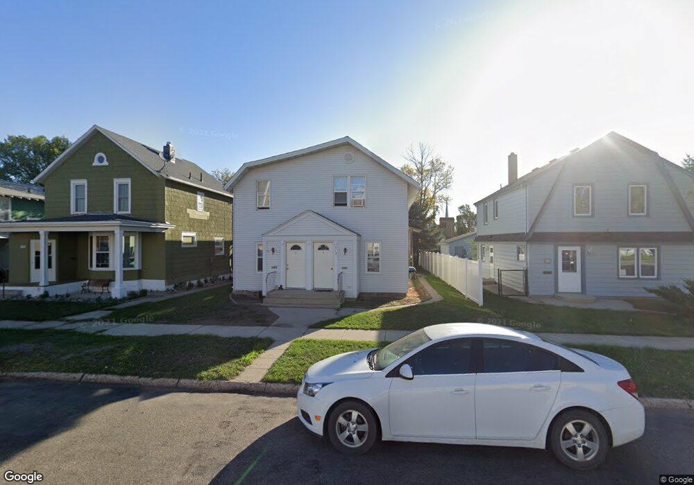 513 3rd Ave SE, Jamestown, ND 58401 - photo 1