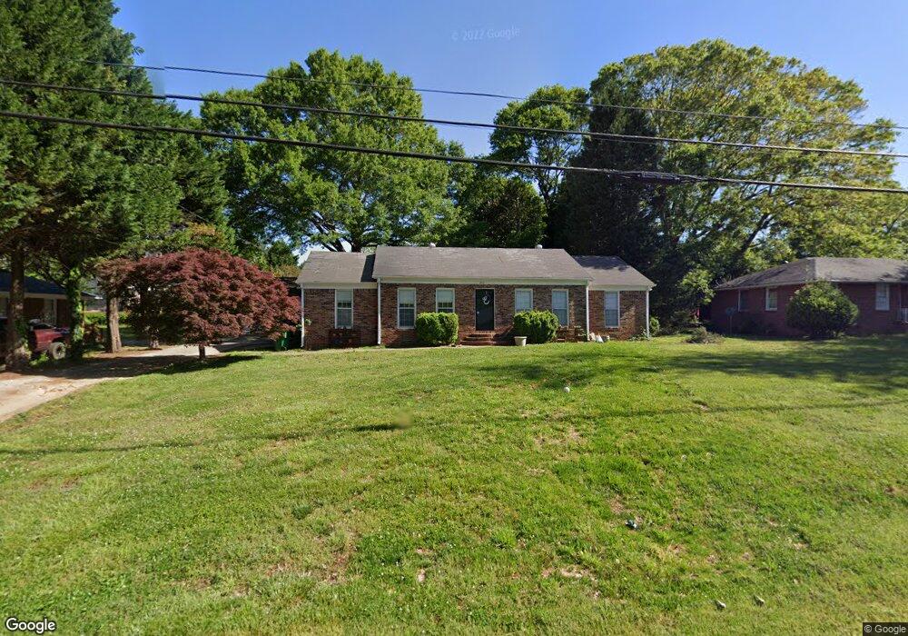 260 E Broad St, Winder, GA 30680 - photo 1