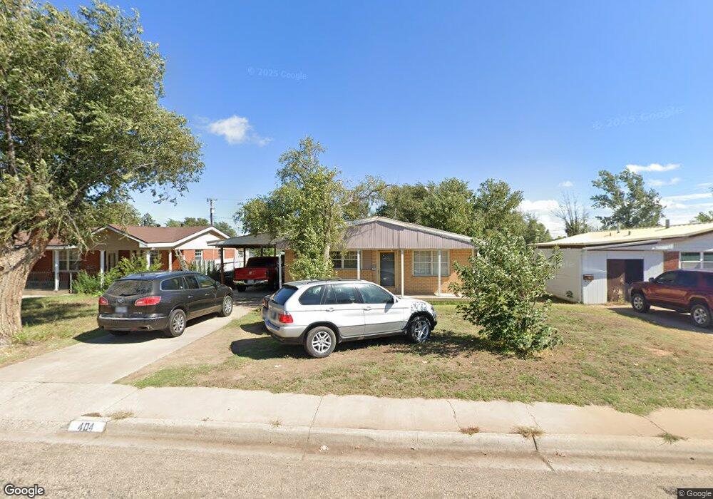 404 Pine Ave, Dumas, TX 79029 - photo 1