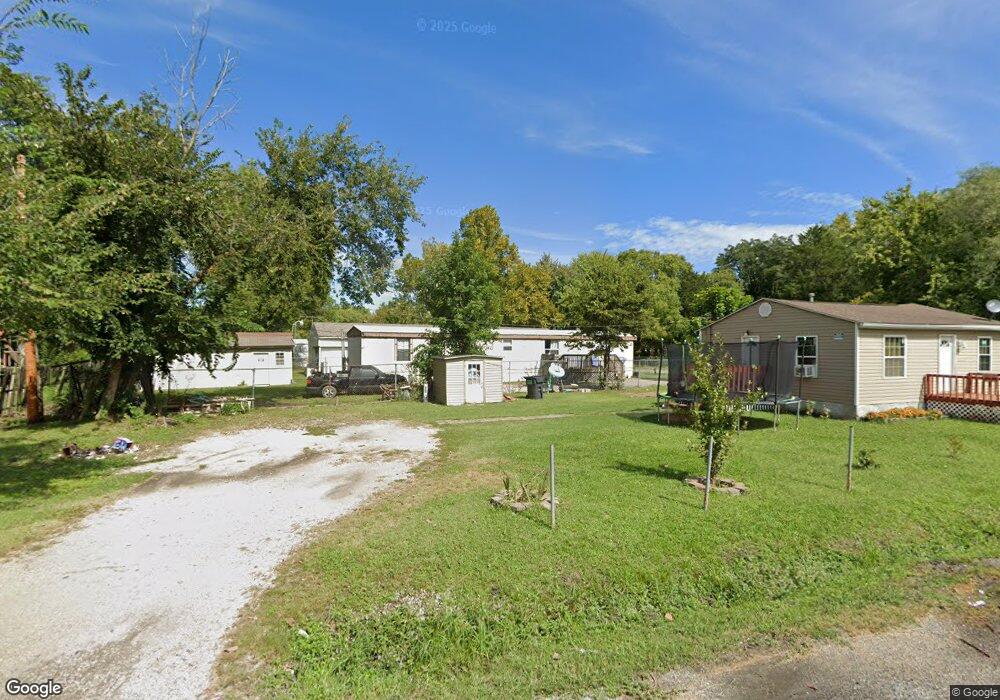 521 Clarence St, Collinsville, IL 62234 - photo 1