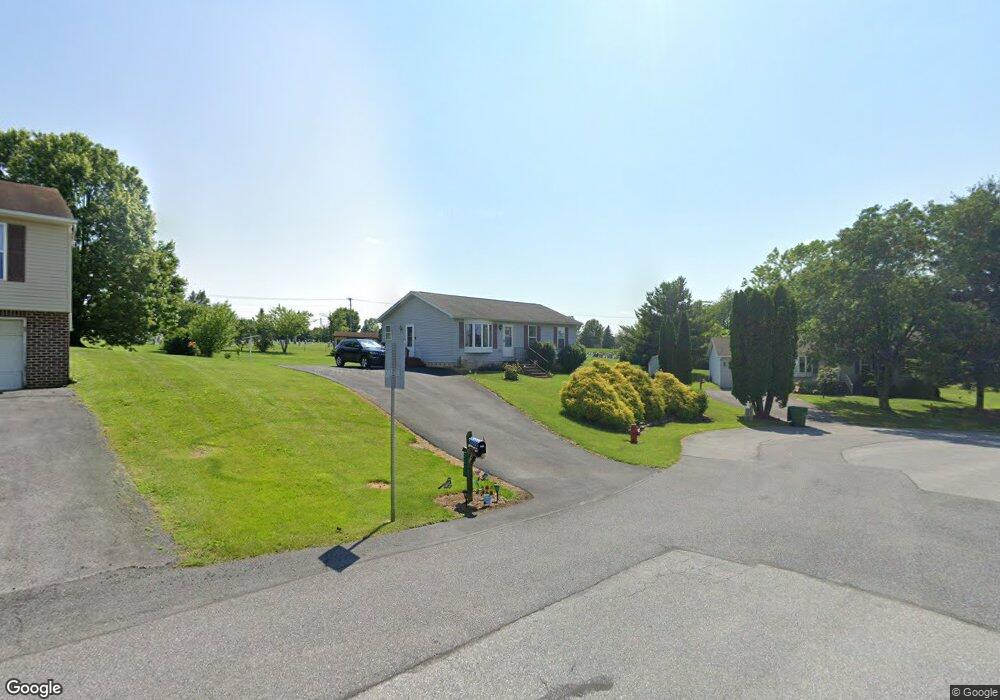 2620 Tattoo Dr, Chambersburg, PA 17202 - photo 1