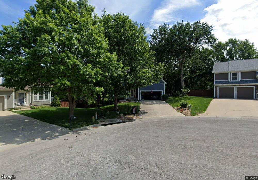 5921 W Richards Dr, Shawnee, KS 66216 - photo 1