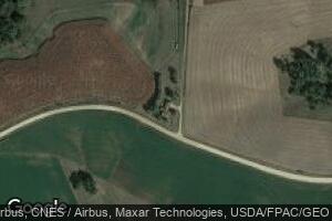 37182 12th St, Preston, IA 52069