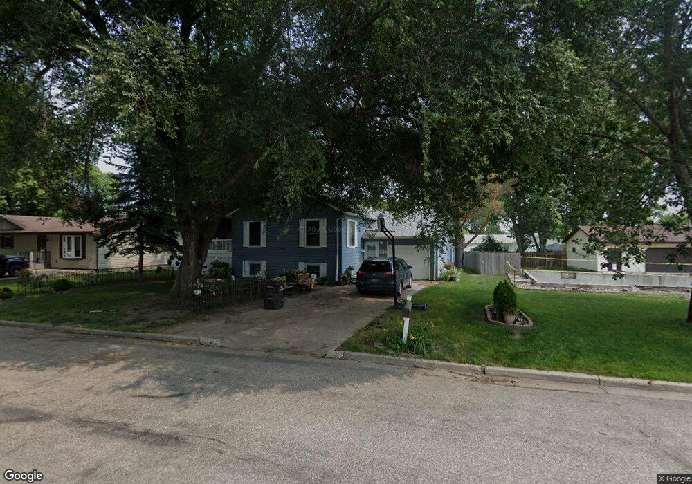 1618 5 1/2 Ave NE, Jamestown, ND 58401 - photo 1