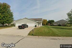 818 Ethan Allen Dr, Sheboygan, WI 53083