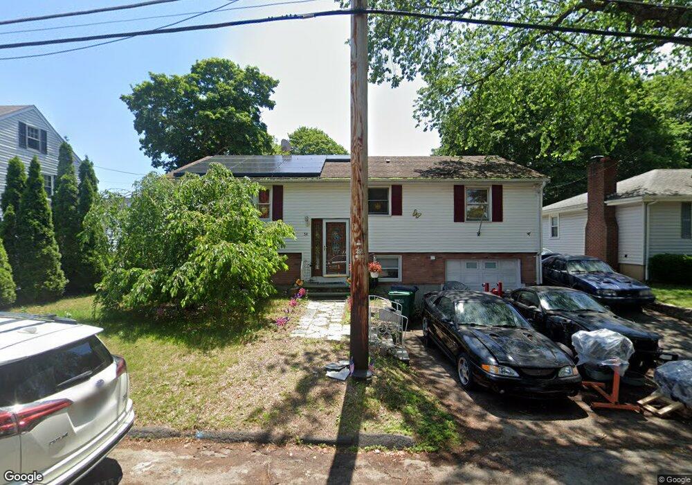 58 Edgemere Rd, Lynn, MA 01904 - photo 1