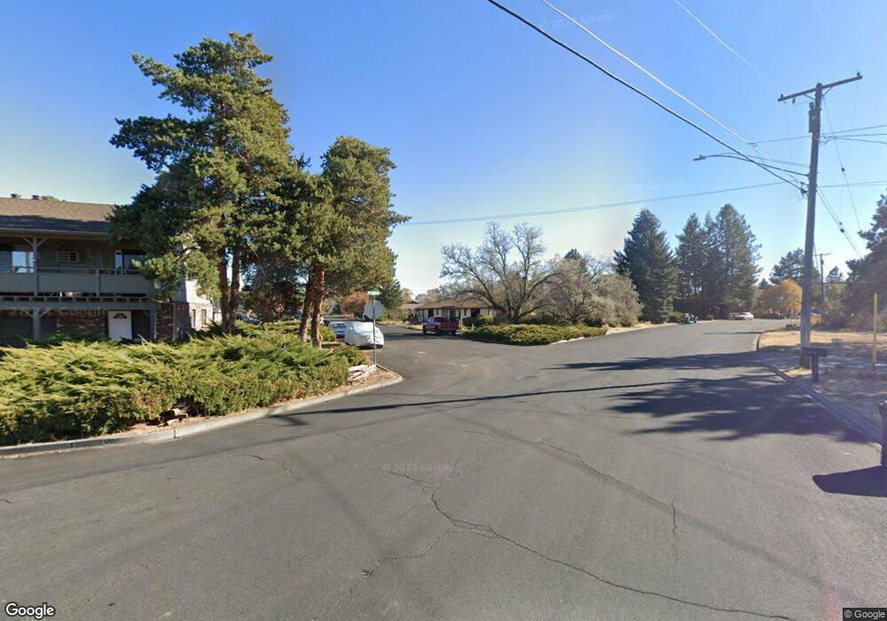 1536 SW 18th St, Redmond, OR 97756 - photo 1