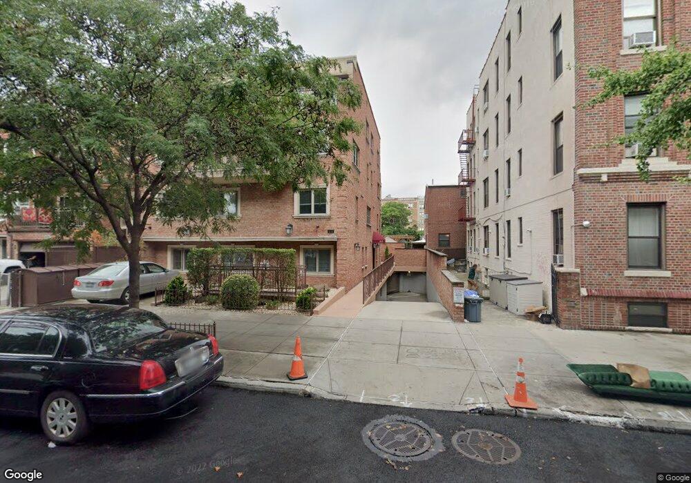 2112 33rd St unit P1, Long Island City, NY 11105 - photo 1