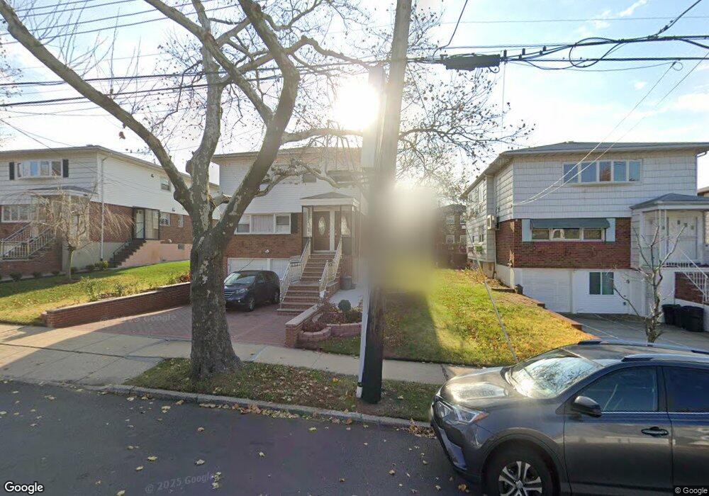 205-06 26th Ave unit 2nd Fl, Bayside, NY 11360 - photo 1