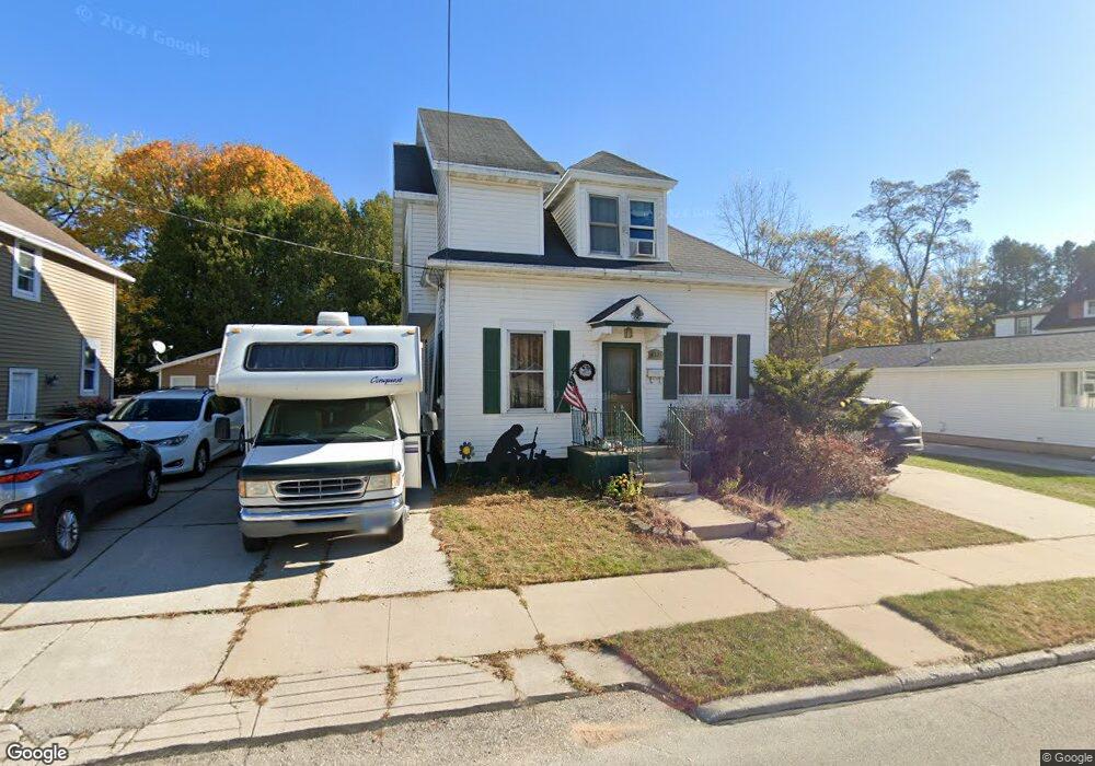 837 N 19th St, Manitowoc, WI 54220 - photo 1