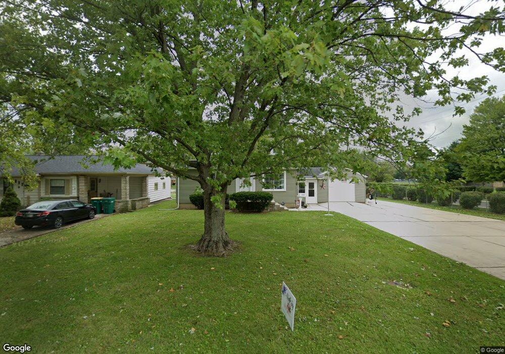 254 N Mill St, Plainfield, IN 46168 - photo 1