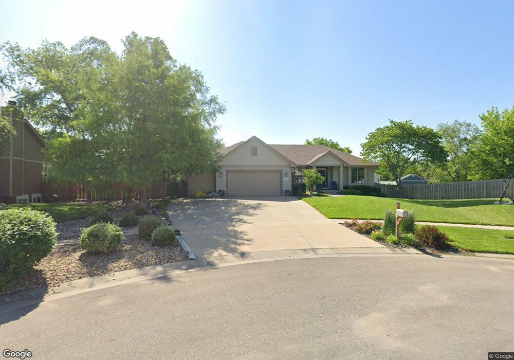 2513 SW Windslow Ct, Topeka, KS 66614 - photo 1