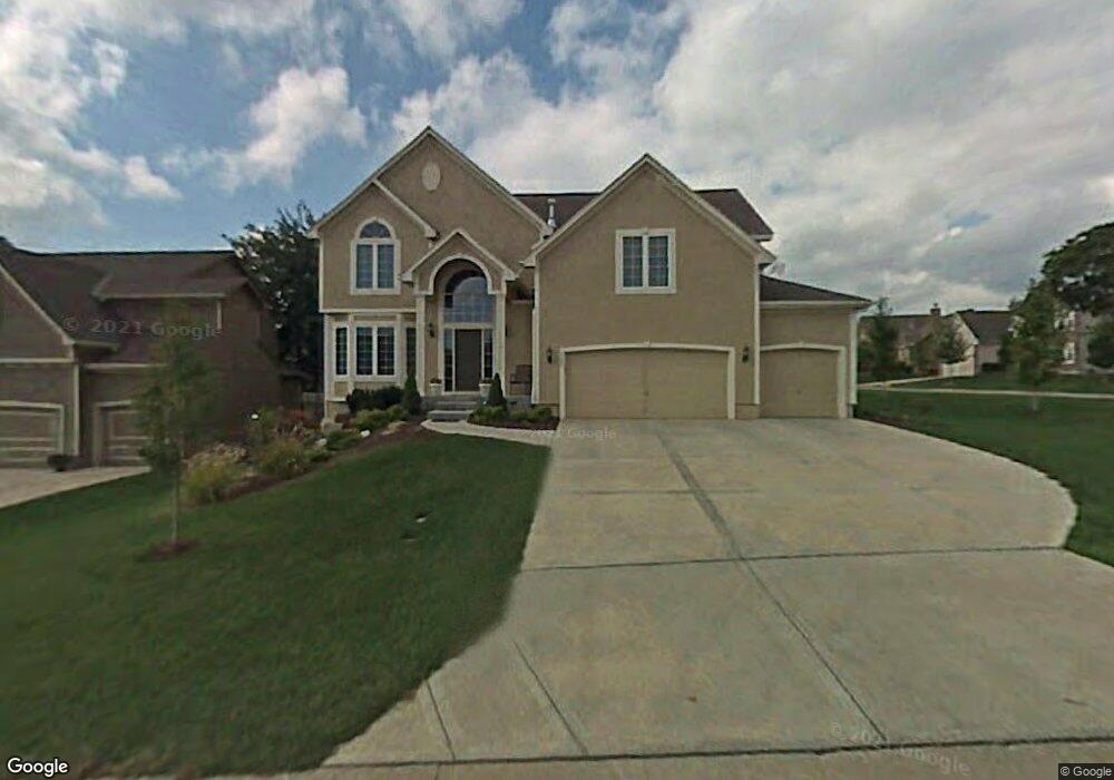 4500 Silverheel St, Shawnee, KS 66226 - photo 1