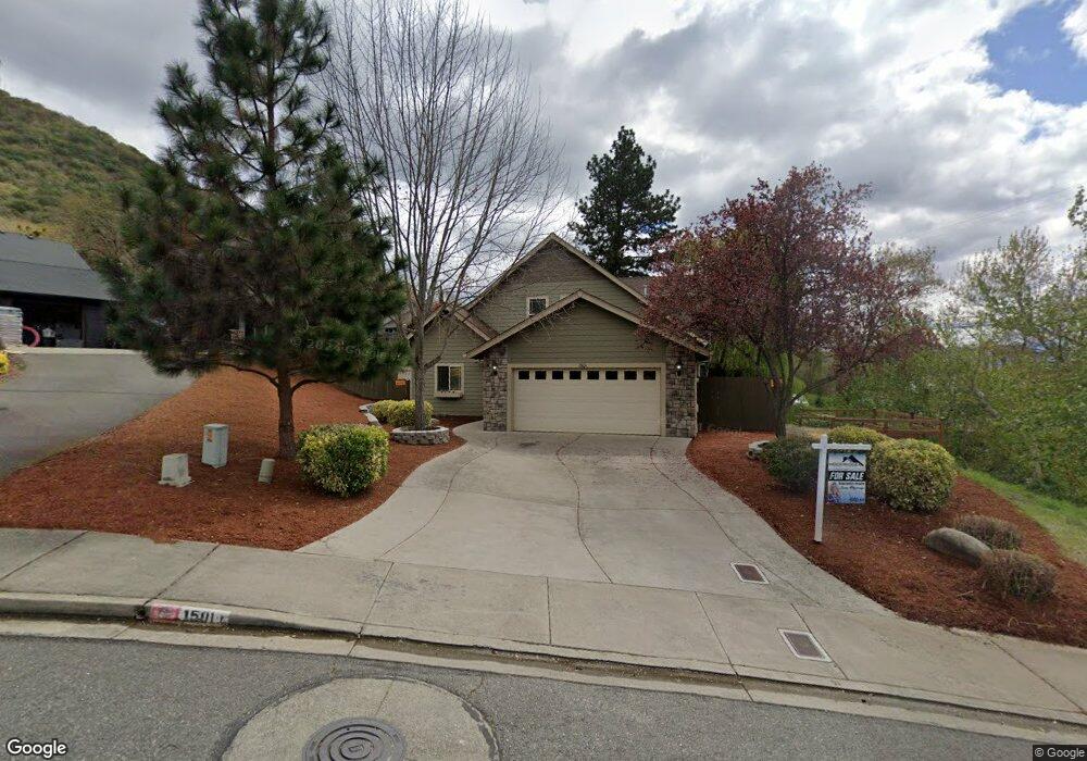 1501 R J Dr, Grants Pass, OR 97526 - photo 1
