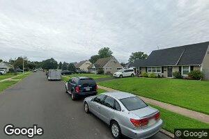 31 Jonquil Ln, Levittown, PA 19055