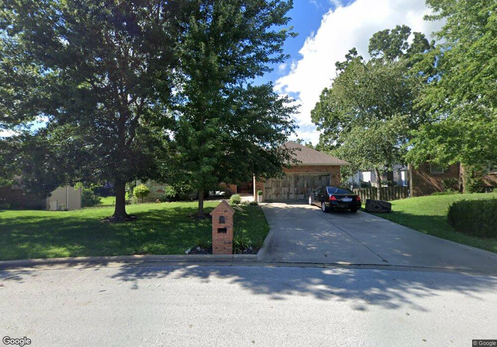 623 N Tucker Bay Cir, Nixa, MO 65714 - photo 1