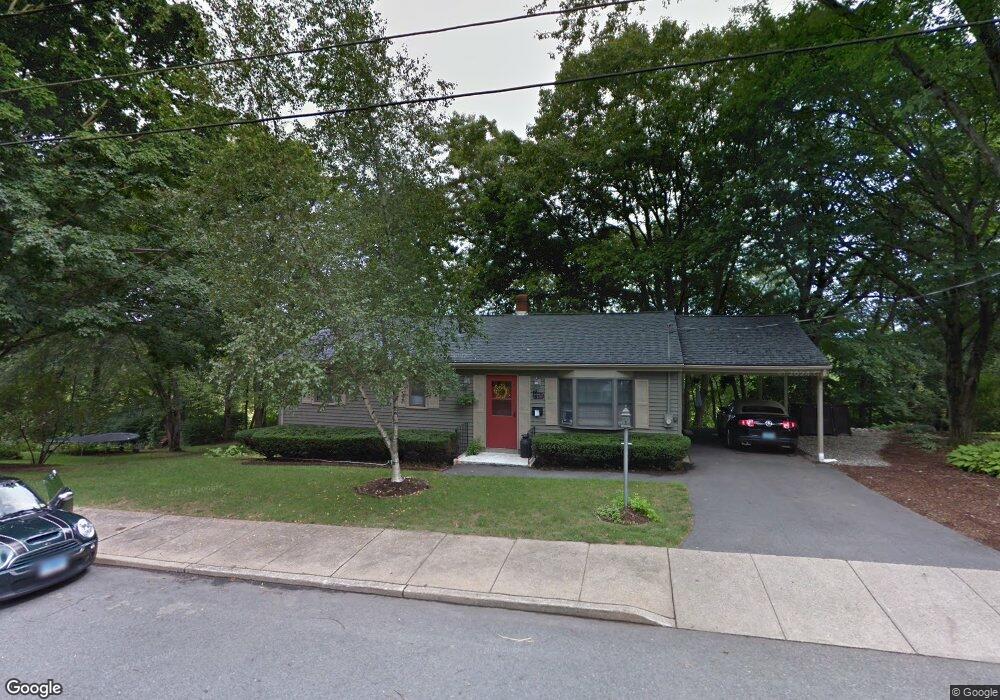 122 Manners Ave, Willimantic, CT 06226 - photo 1