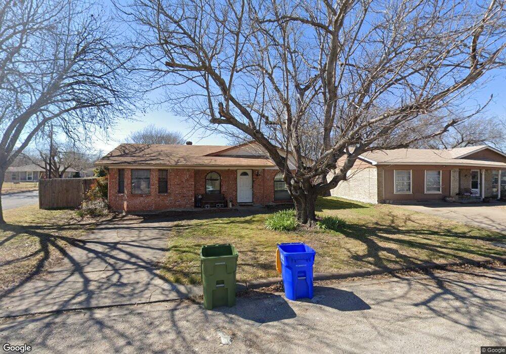 701 Saddle Rd, Fort Worth, TX 76108 - photo 1