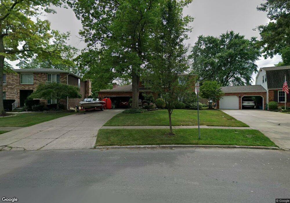 1094 Bowen Dr W, North Tonawanda, NY 14120 - photo 1