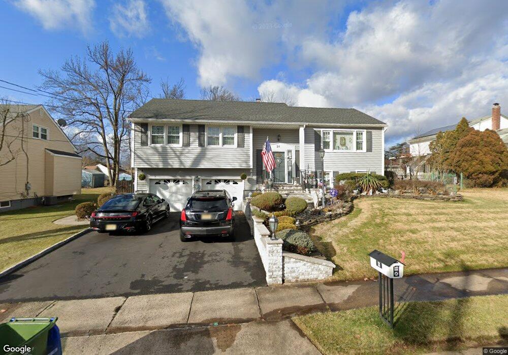 31 Warwick Rd, Edison, NJ 08820 - photo 1