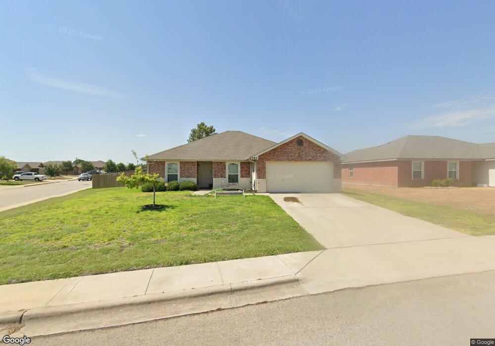 505 Chrislyn St, Troy, TX 76579 - photo 1