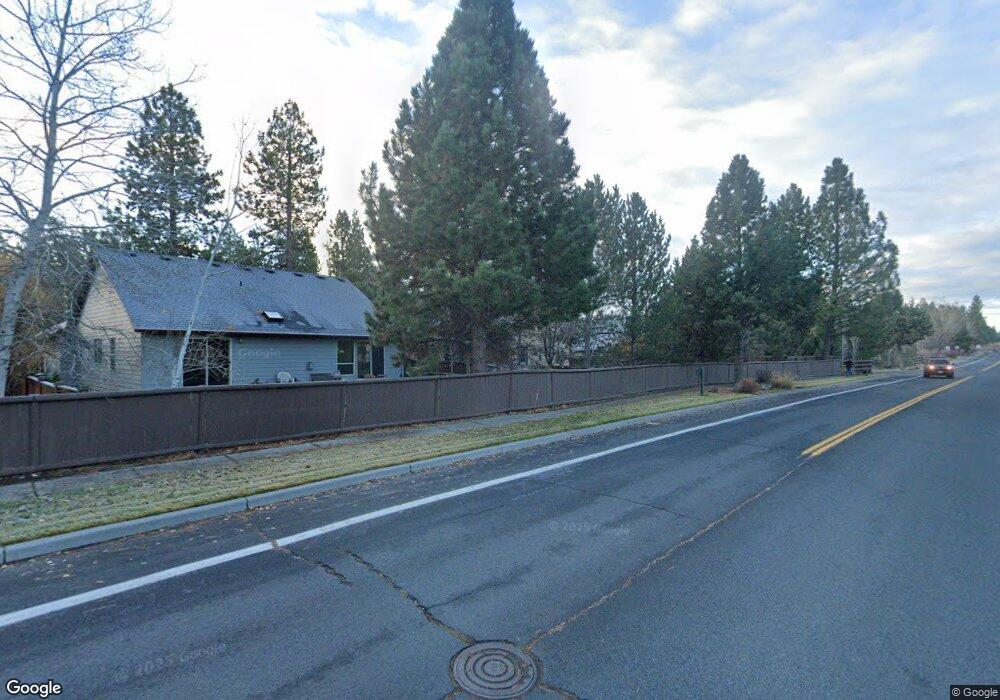 60813 Sawtooth Mountain Ln, Bend, OR 97702 - photo 1