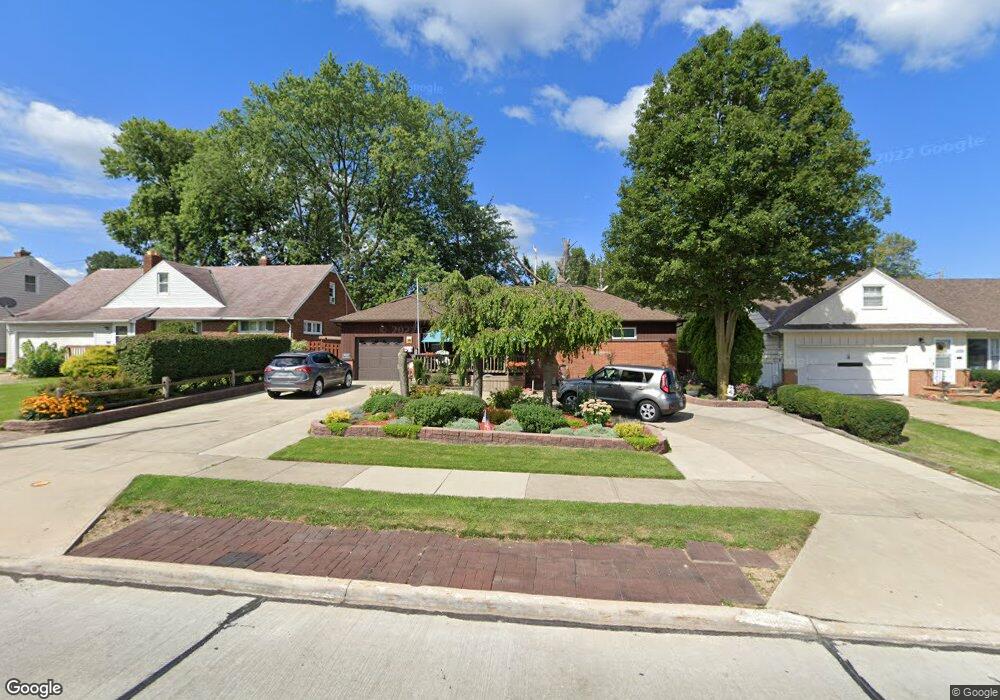 1894 Rush Rd, Wickliffe, OH 44092 - photo 1