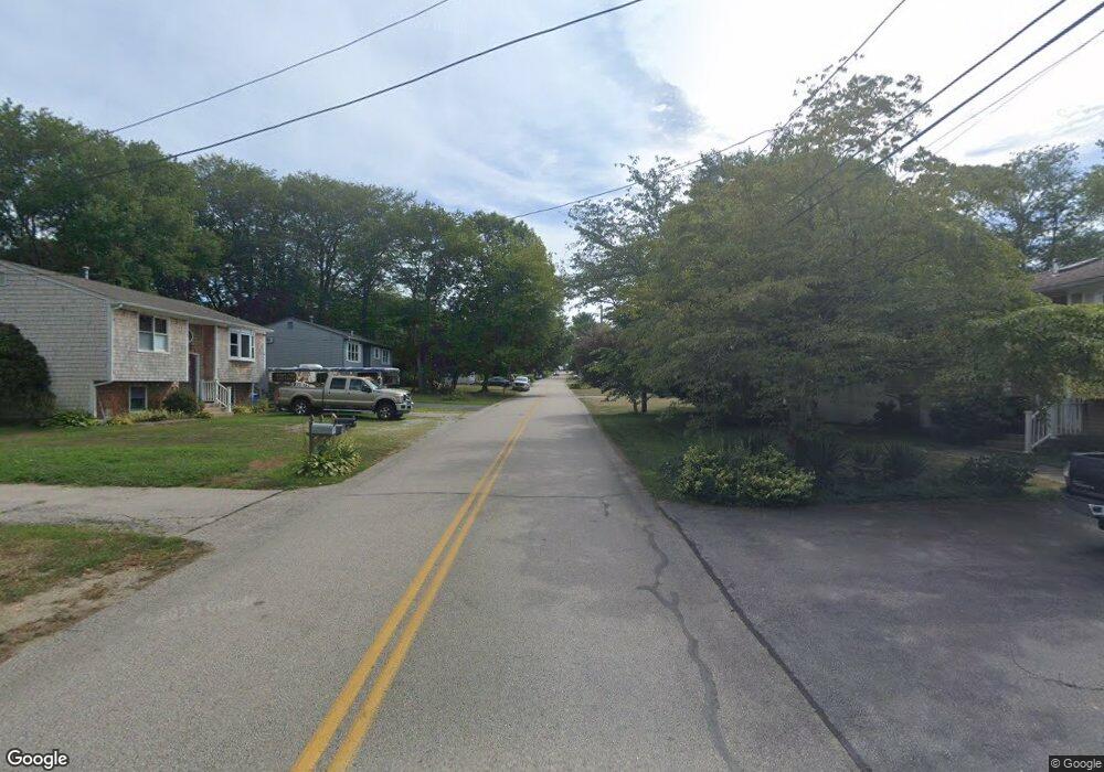 335 Conanicus Rd, Narragansett, RI 02882 - photo 1