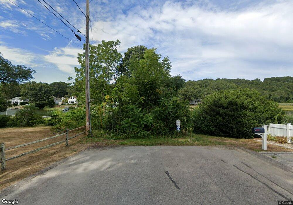 300 Conanicus Rd, Narragansett, RI 02882 - photo 1