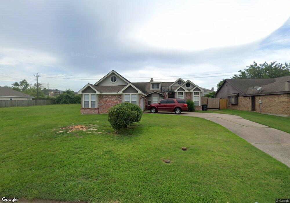 6123 Oak Bay Dr, Houston, TX 77091 - photo 1