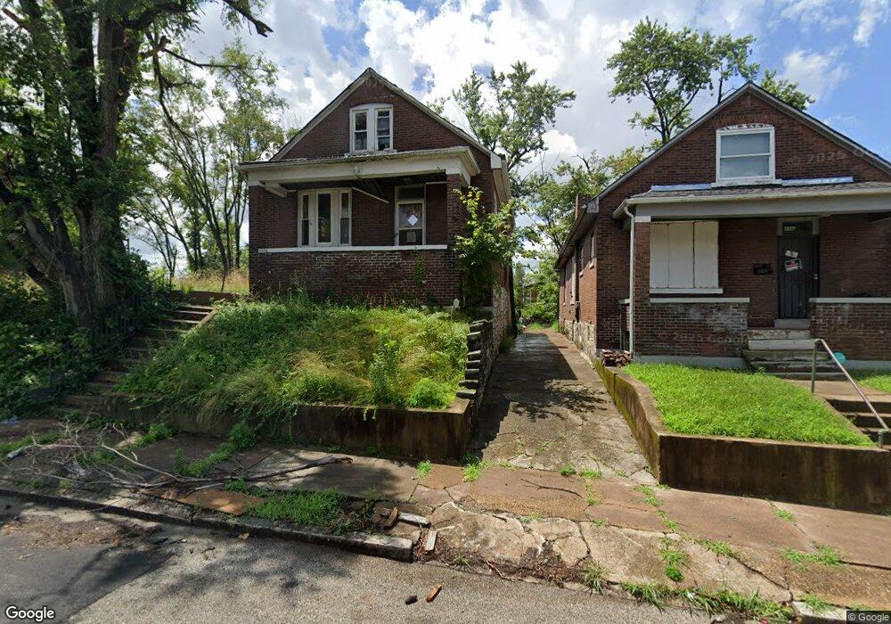 4458 Penrose St, Saint Louis, MO 63115 - photo 1