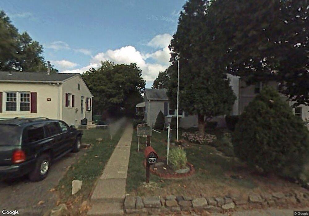 708 Dover Ct, Wallingford, PA 19086 - photo 1