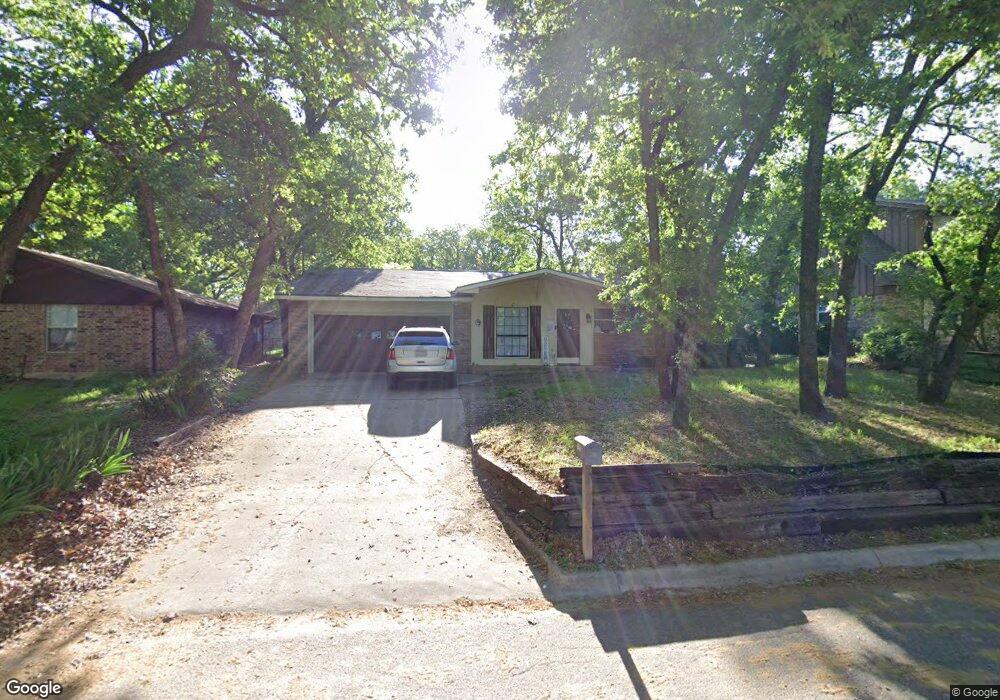 2415 Mercedes Rd, Denton, TX 76205 - photo 1