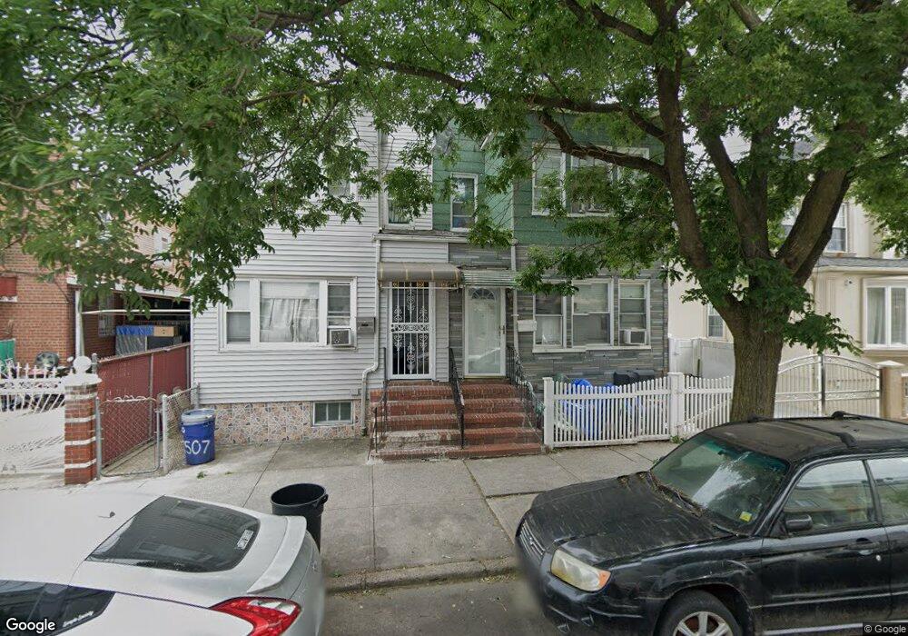 9509 88th St, Jamaica, NY 11416 - photo 1