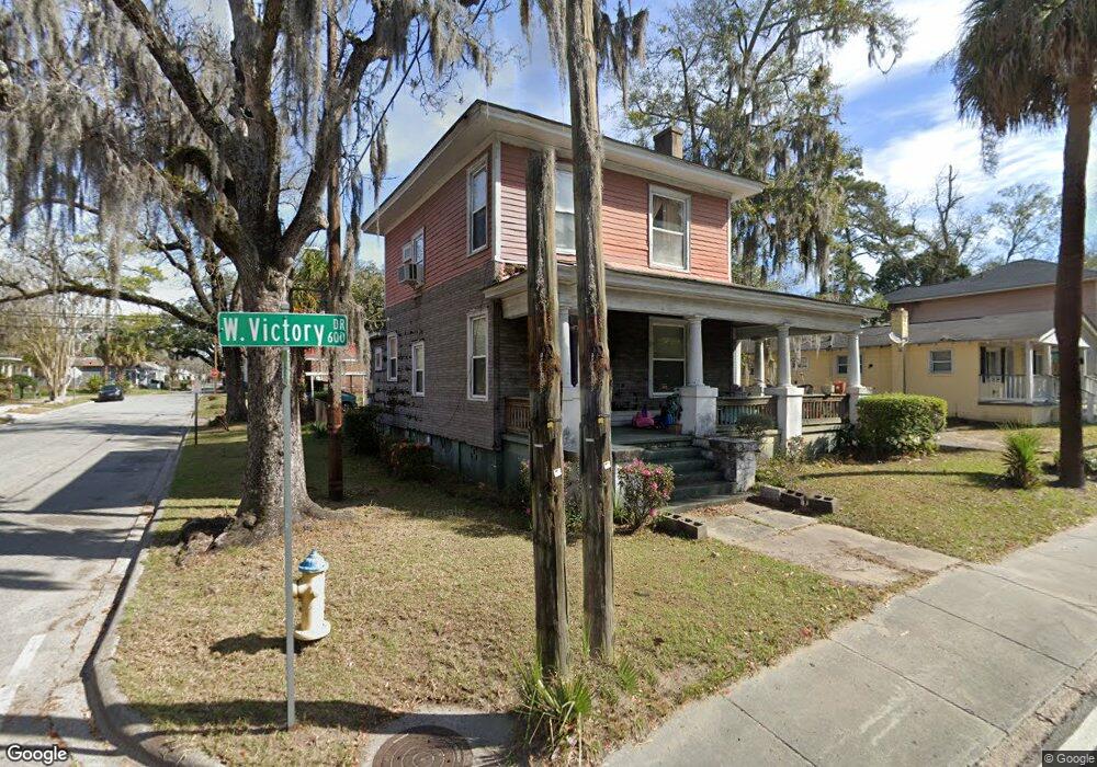 640 W Victory Dr, Savannah, GA 31405 - photo 1