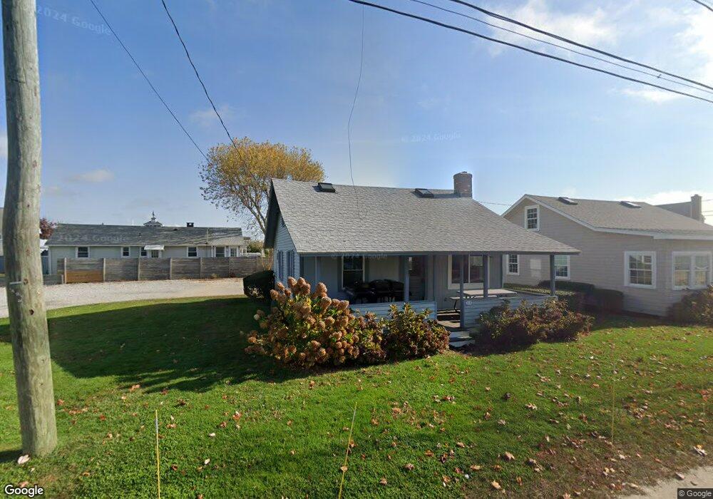 90 Hawks Nest Rd, Old Lyme, CT 06371 - photo 1