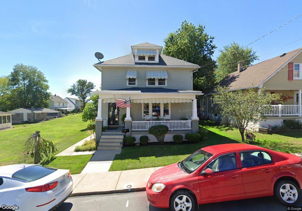 513 W Taylor St, Taylor, PA 18517 - photo 1