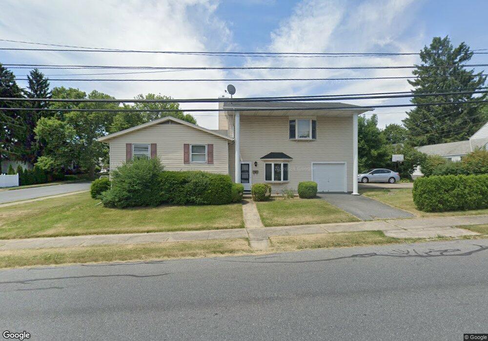 2401 W Elm St unit 2411, Allentown, PA 18104 - photo 1